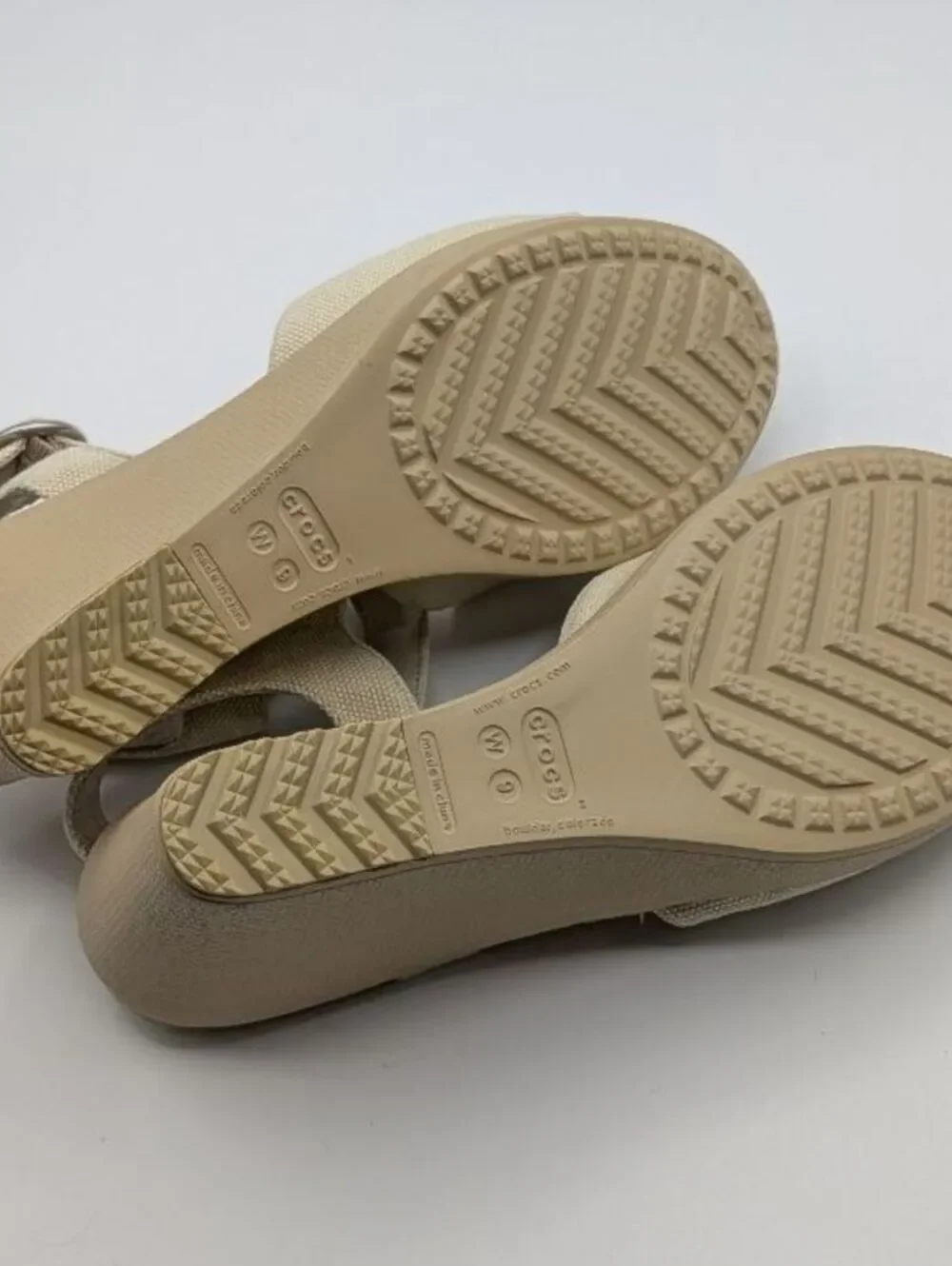Crocs Size 9 $70 Beige Canvas Ankle Strap Platform Wedge Sandals Comfort Casual